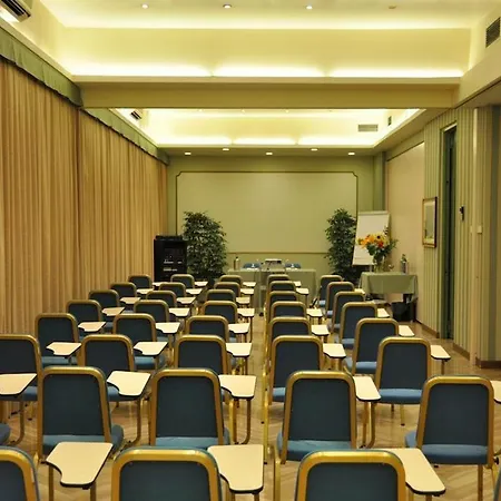 Lloyd 4* 밀라노
