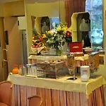 Hotel Lloyd