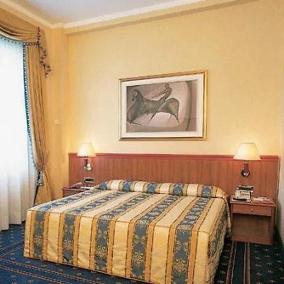 Hotel Lloyd 4*