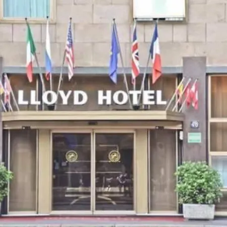 Lloyd ميلان